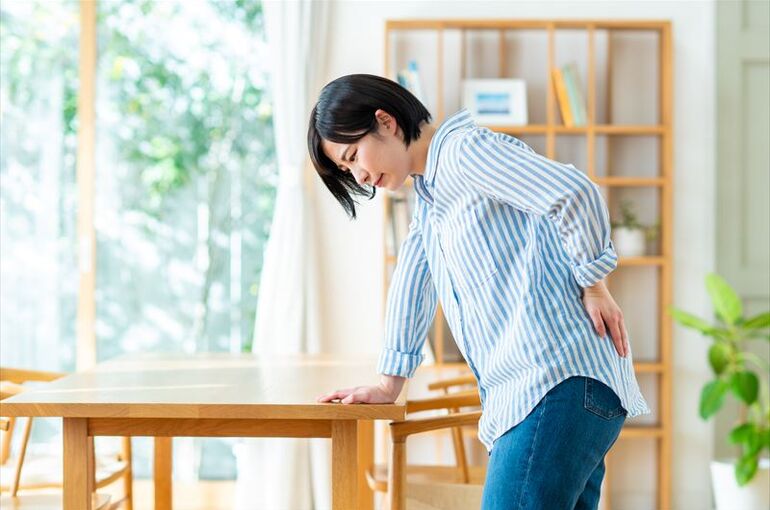 腰痛の原因が特定される症状とは